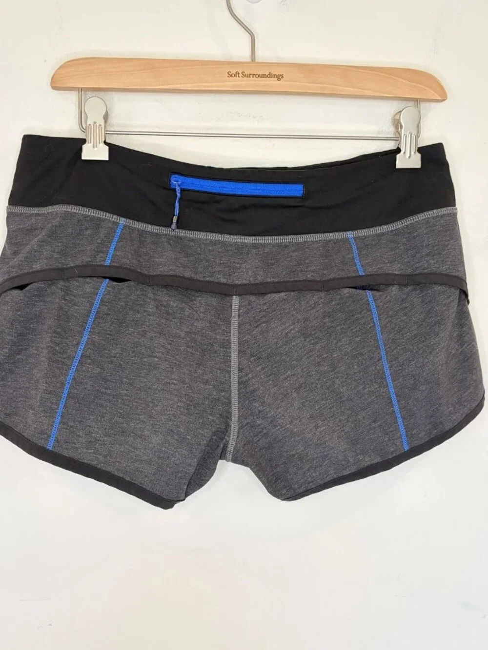 Lululemon Speed Shorts Women’s 6 Mid-Rise 2.5" Inseam Lined Gray Black Blue - Picture 2 of 5